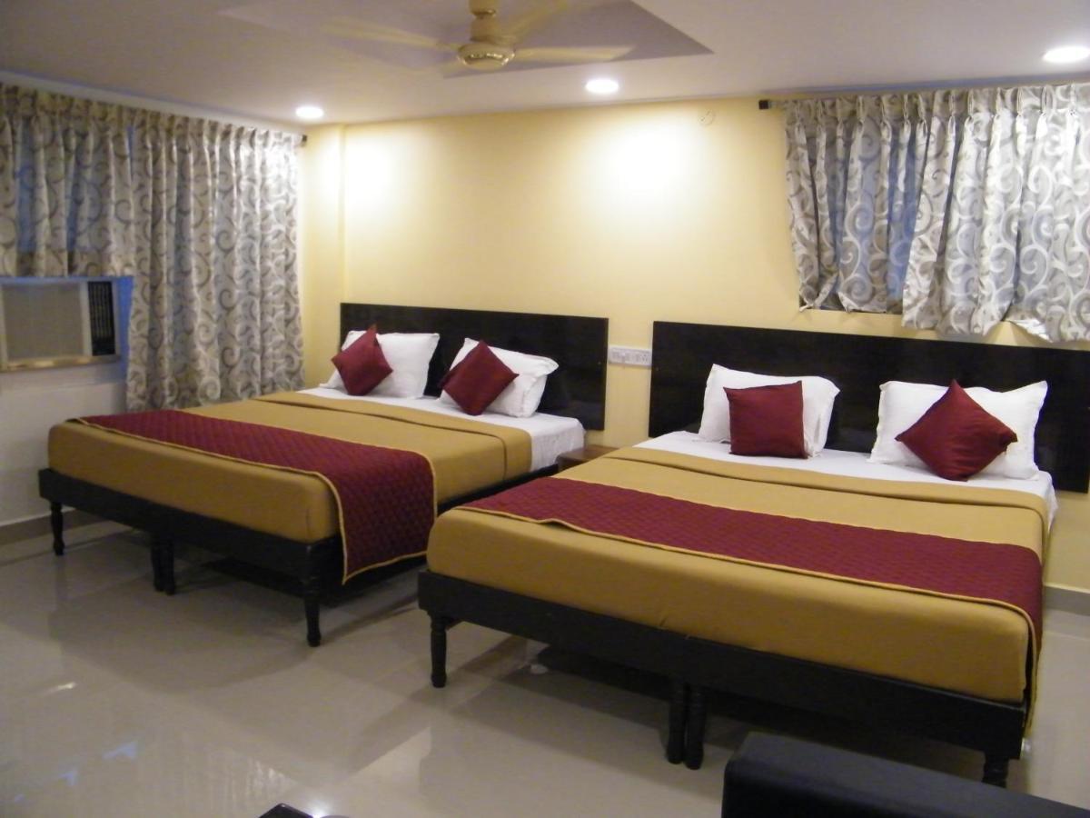 The White House Residency Hotel Chennai Exterior photo